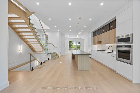 Photo 10 at 19 Ivy Avenue, South Riverdale, Toronto