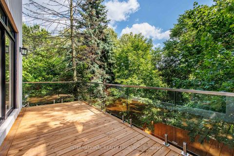 Photo 13 at 19 Ivy Avenue, South Riverdale, Toronto