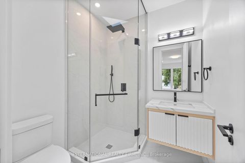 Photo 31 at 19 Ivy Avenue, South Riverdale, Toronto