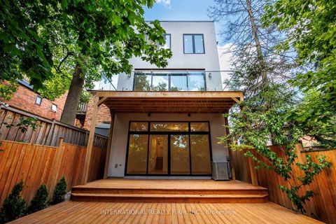 Photo 39 at 19 Ivy Avenue, South Riverdale, Toronto