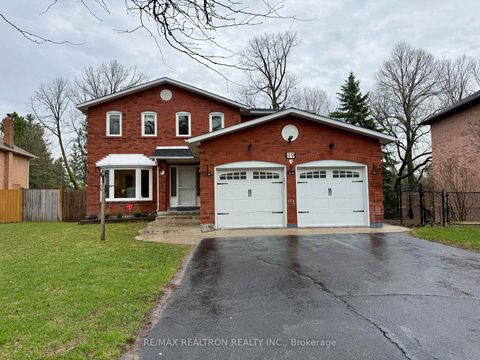 Photo 0 at 19 Lacey Court W, Aurora Heights, Aurora