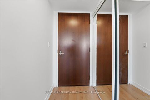 Photo 3 at 1004 - 120 Varna Drive, Lawrence, Toronto