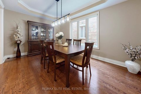 Photo 12 at 112 Westbury Court, Westbrook, Richmond Hill