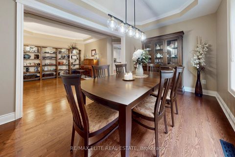 Photo 13 at 112 Westbury Court, Westbrook, Richmond Hill