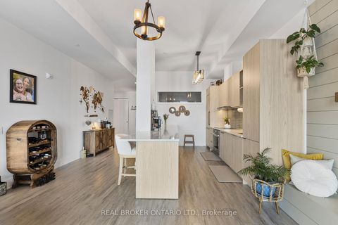 Photo 7 at PH 3 - 185 Dunlop Street E, Lakeshore, Barrie