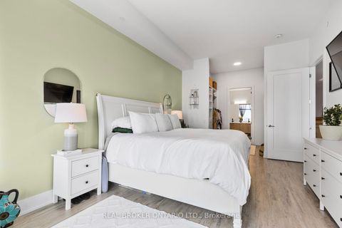 Photo 19 at PH 3 - 185 Dunlop Street E, Lakeshore, Barrie