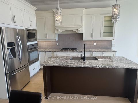 Photo 10 at 58B Thirty Second Street, Long Branch, Toronto