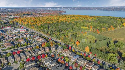 Photo 49 at 31 Connaught Lane, Shore, Barrie