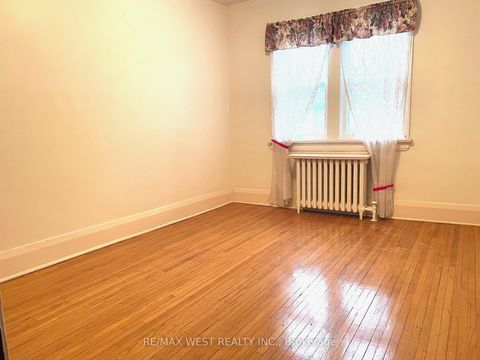 Photo 14 at 364 Roxton Road, Little Italy, Toronto