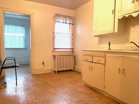 Photo 15 at 364 Roxton Road, Little Italy, Toronto