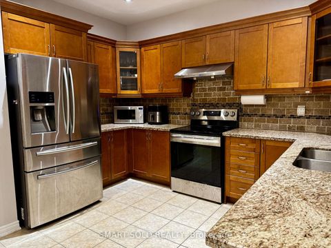 Photo 5 at 35 Cosford Street, Bayview Northeast, Aurora