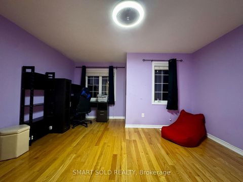 Photo 15 at 35 Cosford Street, Bayview Northeast, Aurora