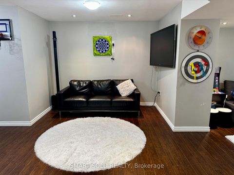 Photo 21 at 35 Cosford Street, Bayview Northeast, Aurora