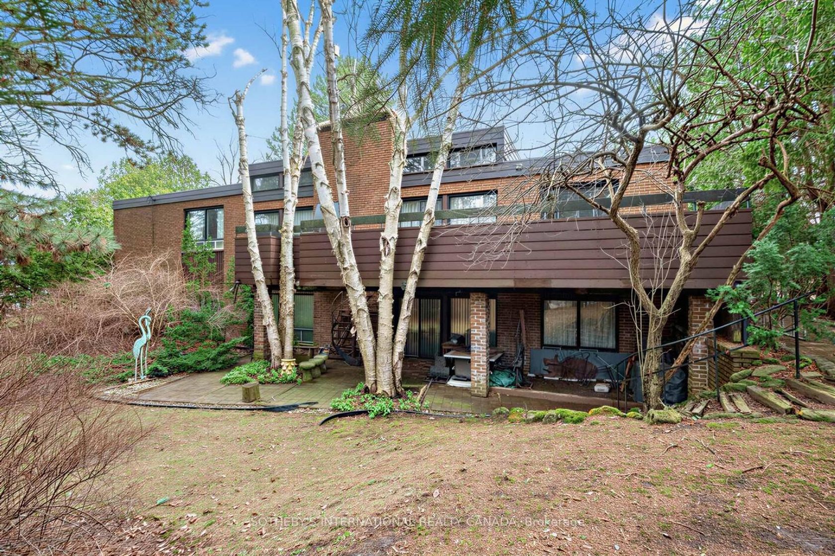 16 Royal Oak Drive, York Mills, Toronto 2