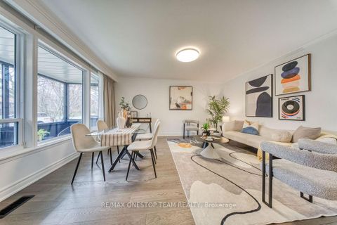 Photo 4 at 238 Dunview Avenue, Willowdale East, Toronto