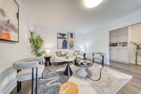 Photo 5 at 238 Dunview Avenue, Willowdale East, Toronto