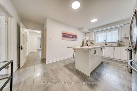 Photo 13 at 238 Dunview Avenue, Willowdale East, Toronto