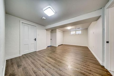 Photo 26 at 238 Dunview Avenue, Willowdale East, Toronto