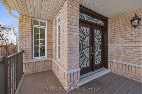 Photo 2 at 359 Worthington Avenue, Oak Ridges Lake Wilcox, Richmond Hill