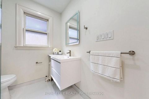 Photo 32 at 177 Glengrove Avenue W, Lawrence Park South, Toronto