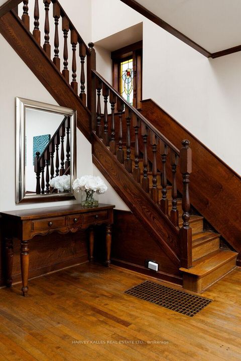 Photo 6 at 4 Twenty Third Street, Long Branch, Toronto