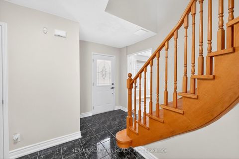 Photo 3 at 18 Littleborough Court, Highland Creek, Toronto