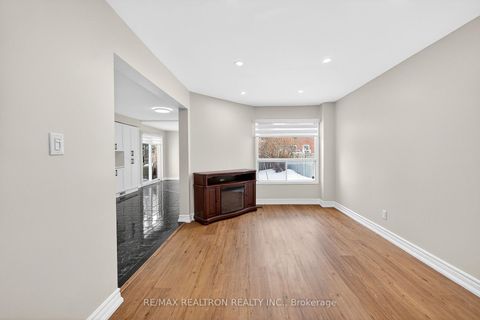 Photo 9 at 18 Littleborough Court, Highland Creek, Toronto