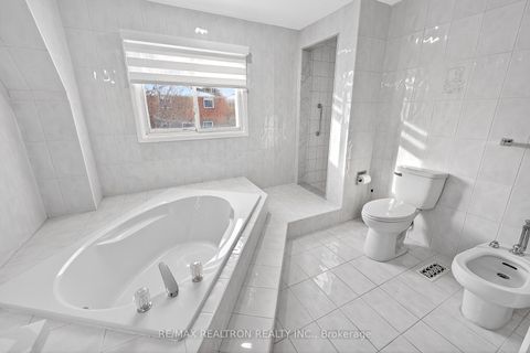 Photo 25 at 18 Littleborough Court, Highland Creek, Toronto