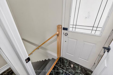 Photo 34 at 18 Littleborough Court, Highland Creek, Toronto