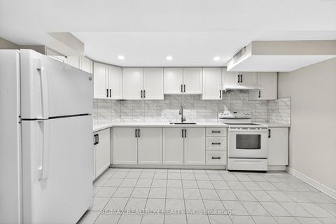 Photo 39 at 18 Littleborough Court, Highland Creek, Toronto