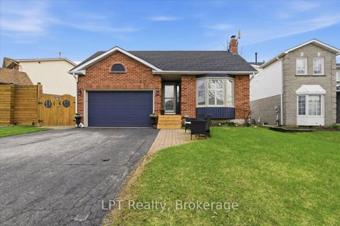 Photo 0 at 831 Lavis Street, Pinecrest, Oshawa