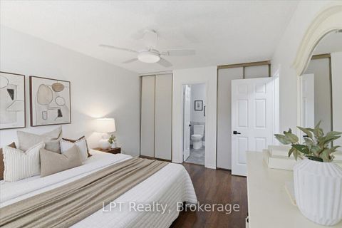 Photo 13 at 831 Lavis Street, Pinecrest, Oshawa