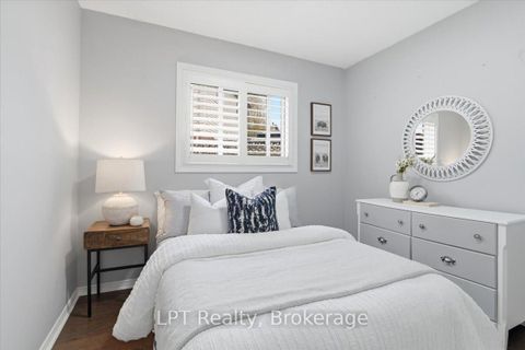 Photo 14 at 831 Lavis Street, Pinecrest, Oshawa