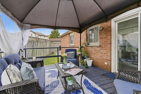 Photo 17 at 831 Lavis Street, Pinecrest, Oshawa