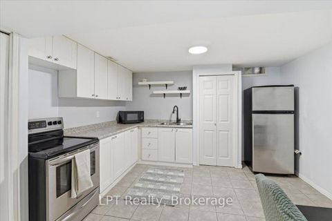 Photo 21 at 831 Lavis Street, Pinecrest, Oshawa