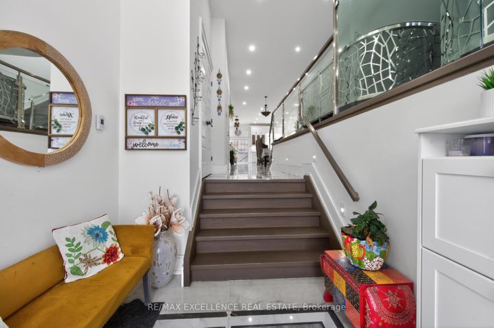 Photo 5 at 442 Pharmacy Avenue S, Birchmount, Toronto