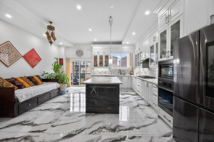 Photo 10 at 442 Pharmacy Avenue S, Birchmount, Toronto