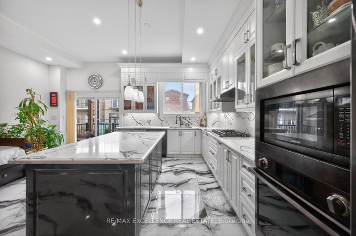 Photo 12 at 442 Pharmacy Avenue S, Birchmount, Toronto