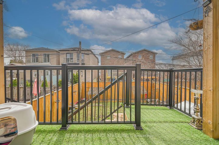 Photo 13 at 442 Pharmacy Avenue S, Birchmount, Toronto