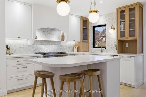 Photo 13 at 4 Mahoney Avenue, Mount Dennis, Toronto