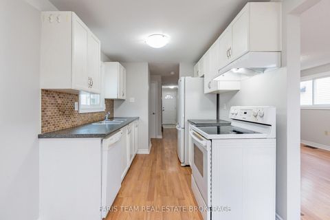 Photo 4 at 18 Argyle Road, Sunnidale, Barrie