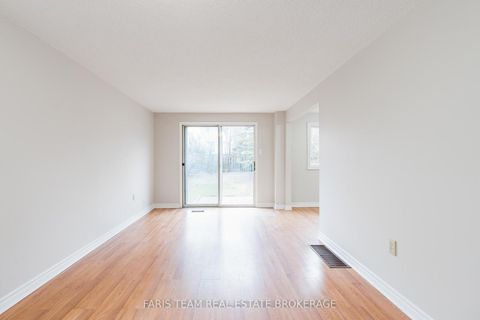 Photo 12 at 18 Argyle Road, Sunnidale, Barrie