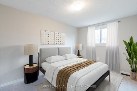 Photo 17 at 18 Argyle Road, Sunnidale, Barrie