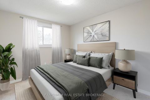 Photo 19 at 18 Argyle Road, Sunnidale, Barrie