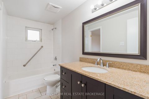 Photo 21 at 18 Argyle Road, Sunnidale, Barrie