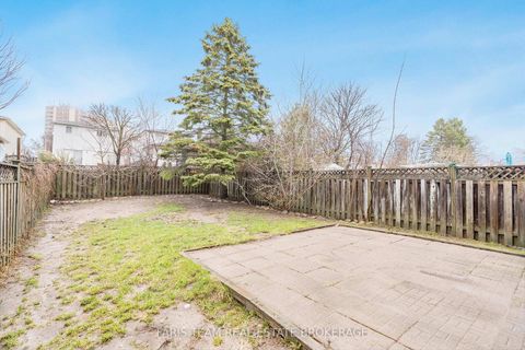 Photo 24 at 18 Argyle Road, Sunnidale, Barrie