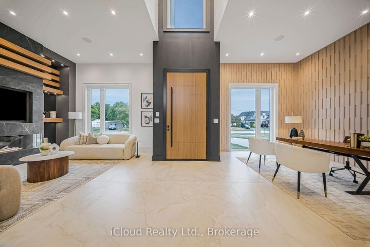 Photo 4 at 1374 Tansley Drive, WO West, Oakville