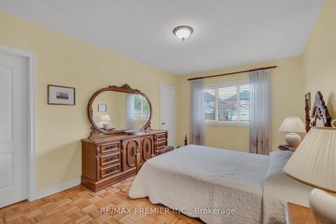Photo 16 at 20 Drummond Drive, Maple, Vaughan