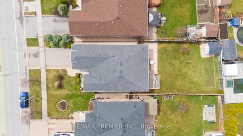 Photo 31 at 20 Drummond Drive, Maple, Vaughan