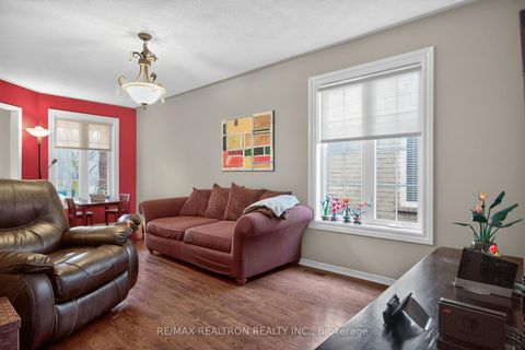 Photo 6 at 441 Heddle Crescent, Wyndham, Newmarket